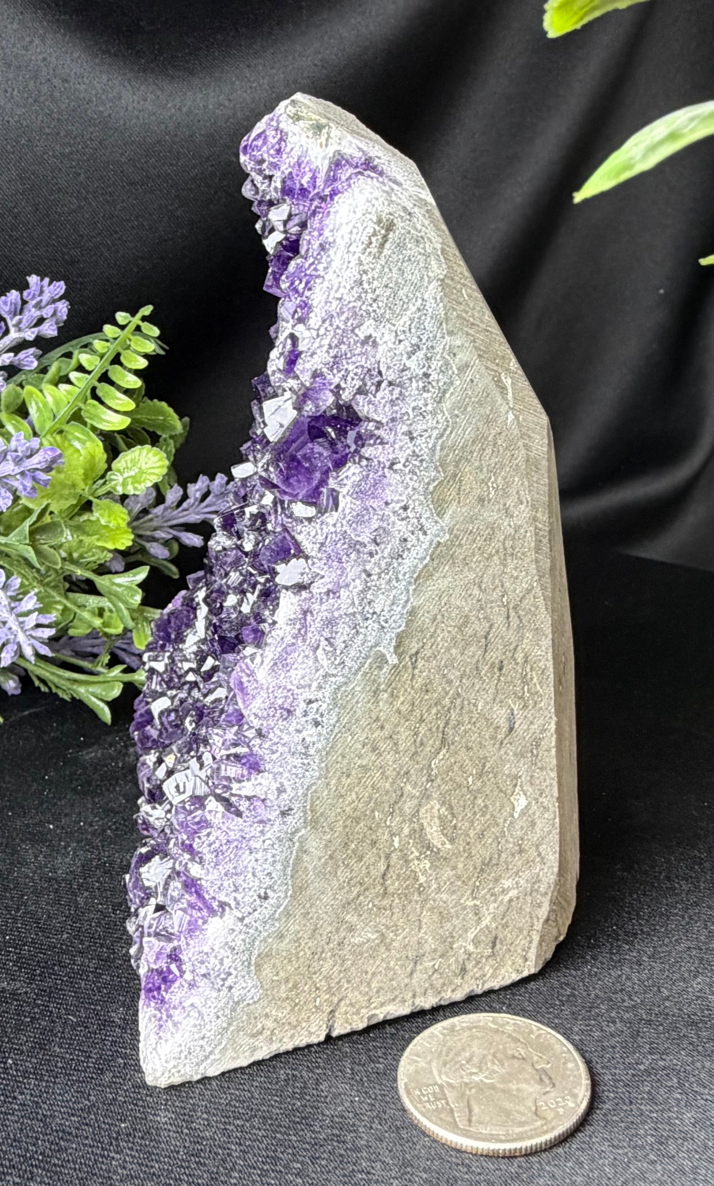 Uruguayan Amethyst Cut Base R