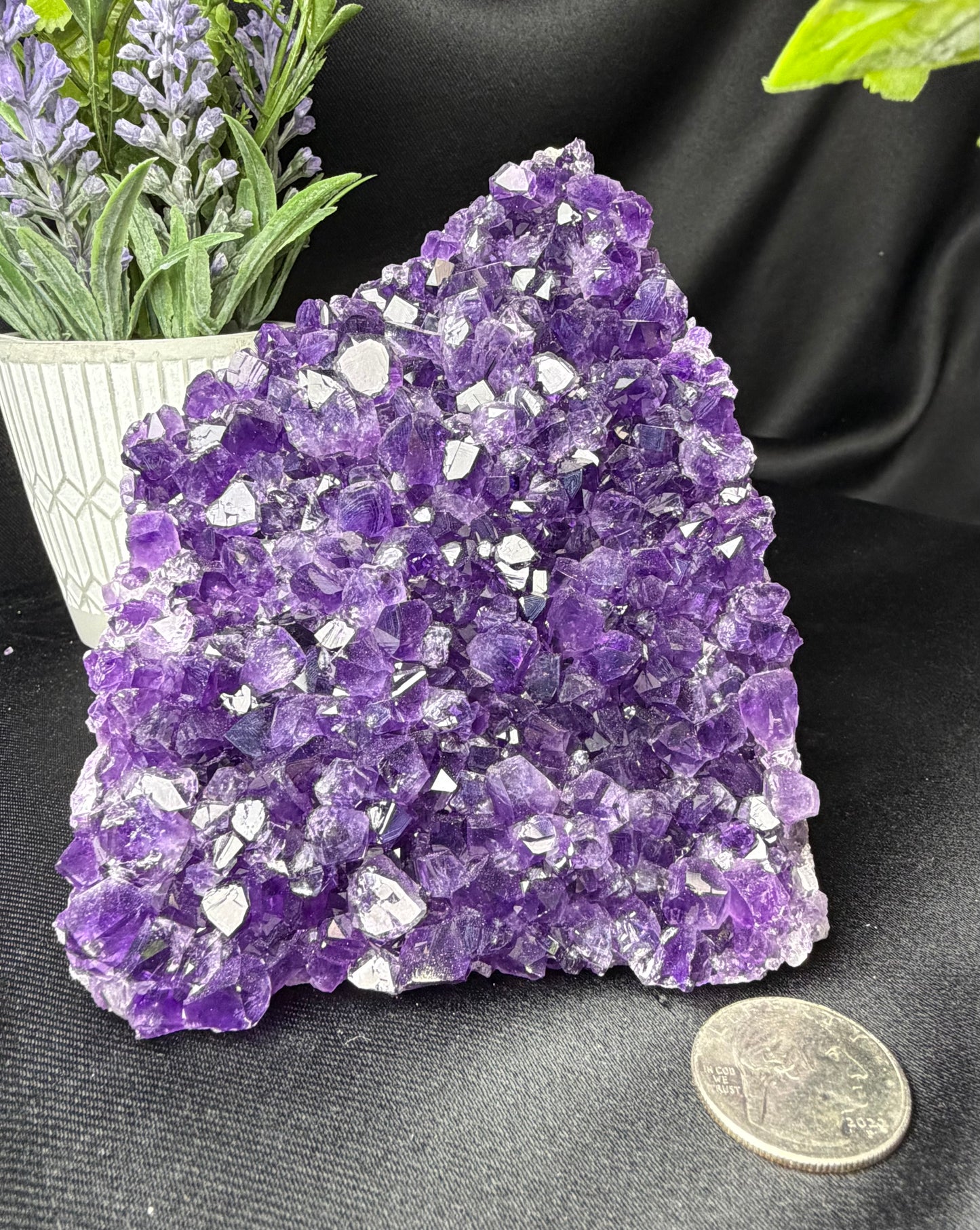 Uruguayan Amethyst Cut Base N
