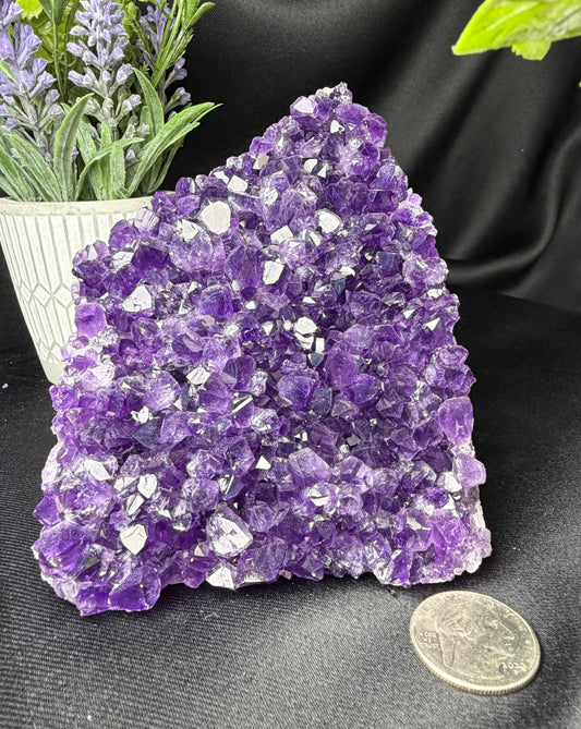 Uruguayan Amethyst Cut Base N