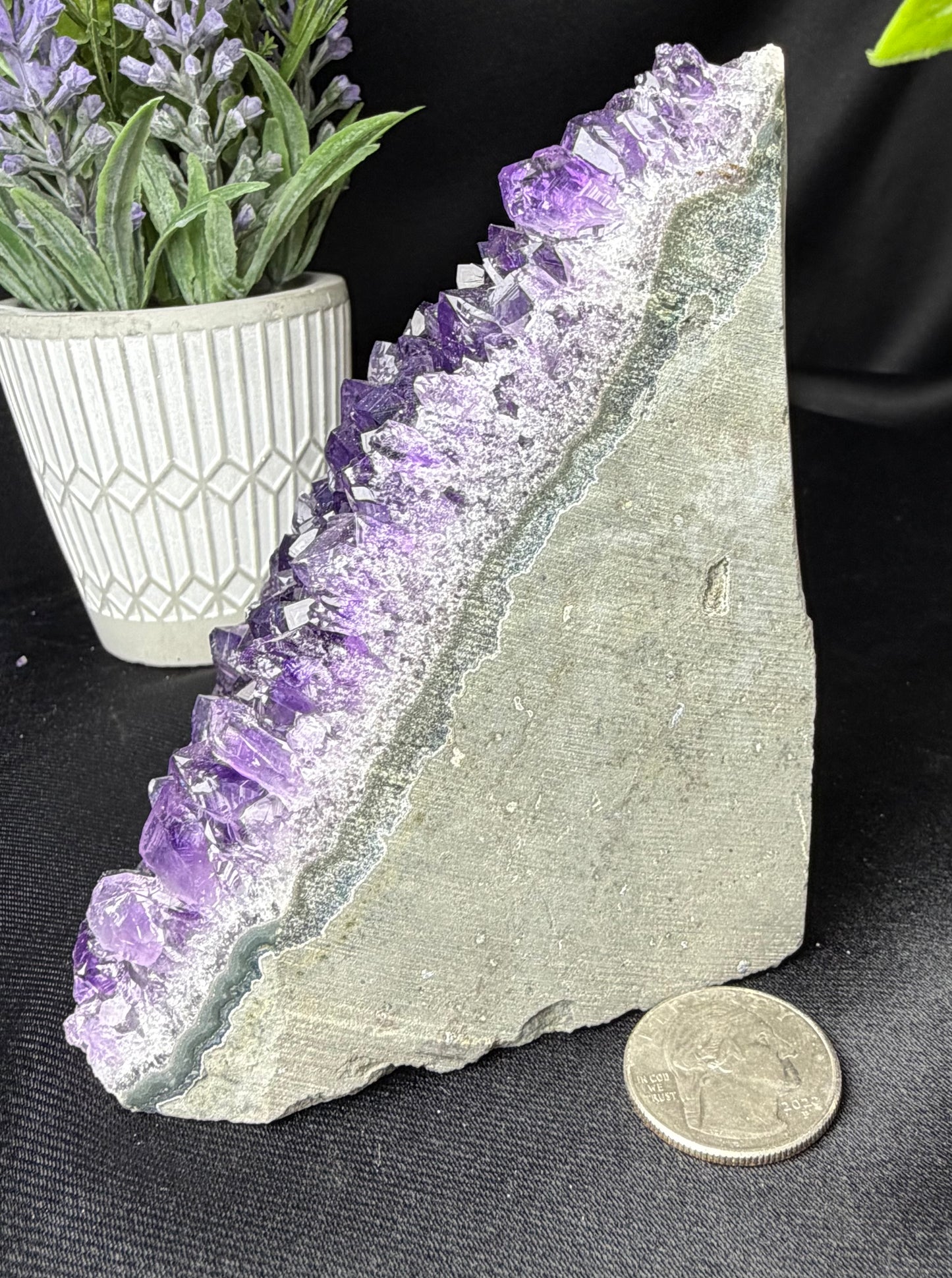 Uruguayan Amethyst Cut Base N